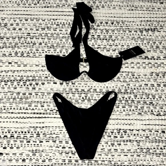 🆕 2/$75 NWT Naked Wardrobe | 2 Piece Underwire Halter Bikini | Black | Large - Picture 1 of 10